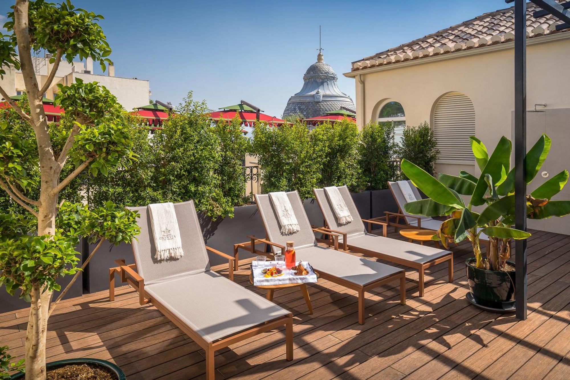Suite Royale (2 Adultes + 2 Enfants)
